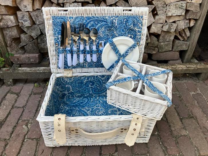 Rivièra Maison Picknickmand 4 persoons, Hobby en Vrije tijd, Picknickmanden, Zo goed als nieuw, Ophalen of Verzenden