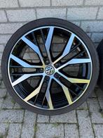 Originele VW GTI Santiago velgen 19”, 19 inch, Ophalen of Verzenden, Zomerbanden, 225 mm