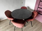 MARIEDAMM Eettafel + 4 oud Roze Kuipstoelen, Ophalen, Kunststof, Gebruikt, Rond