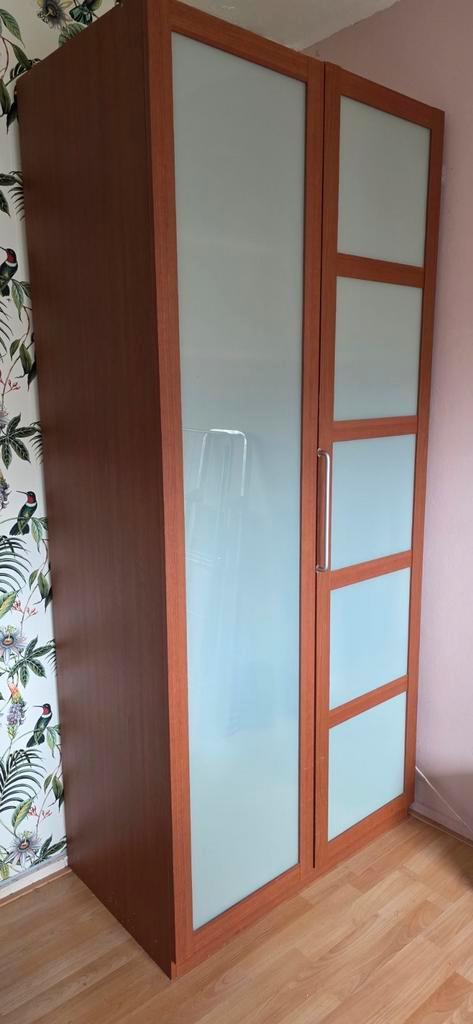 2-deurs kledingkast, kast, Huis en Inrichting, Kasten | Kledingkasten, Zo goed als nieuw, 200 cm of meer, 100 tot 150 cm, 50 tot 75 cm