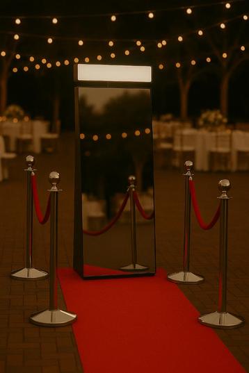 Prachtige Spiegel Photo Booth te huur beschikbaar voor biedingen