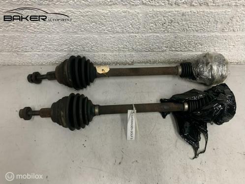 Aandrijfas linksvoor Volkswagen Golf V (03-'08) 1K0407271DH, Auto-onderdelen, Remmen en Aandrijving, Volkswagen, Gebruikt, Ophalen of Verzenden