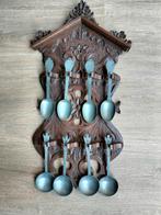 Houten wandrek met 2x4 tinnen lepels, Antiek en Kunst, Antiek | Tin, Ophalen