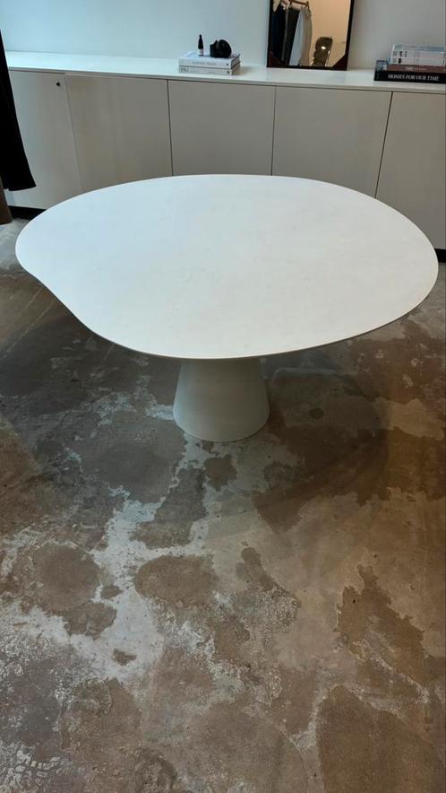 Denish design table organic shape, Huis en Inrichting, Tafels | Salontafels, Gebruikt, 75 cm of meer, 100 tot 150 cm, 100 tot 150 cm