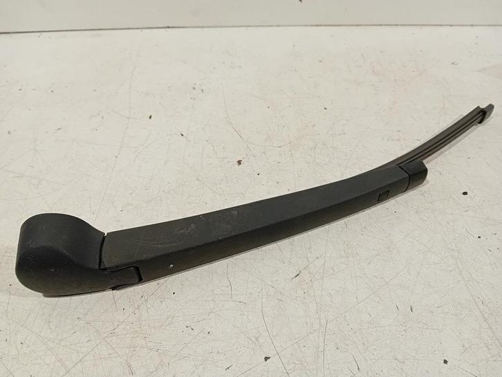 Ruitenwisserarm achterruit Volkswagen Golf, Auto-onderdelen, Ruiten en Toebehoren, Volkswagen, Gebruikt, Herkomst onderdeel bekend