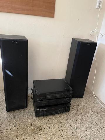 Sony stereoset, reciever, cd speler, tape, luidsprekers  beschikbaar voor biedingen