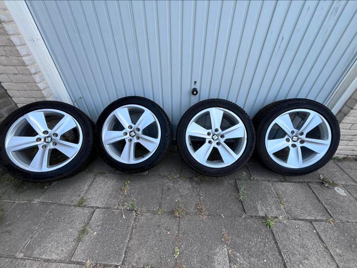 Seat Leon FR velgen 17”, Auto-onderdelen, Banden en Velgen, Banden en Velgen, All Season, 17 inch, 225 mm, Personenwagen, Gebruikt