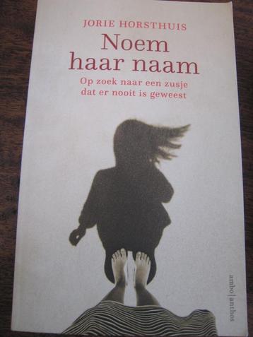 Noem haar naam. Verlies van een doodgeboren tweeling beschikbaar voor biedingen