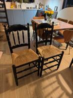 Zwarte eetkamerstoelen met rieten zitting - set van 2, Huis en Inrichting, Stoelen, Gebruikt, Zwart, Ophalen of Verzenden, Vijf, Zes of meer stoelen