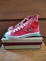 Nieuwe schoenen. Gympen. Rood. Maat 40. Frenzy., Ophalen of Verzenden, Zo goed als nieuw, Rood, Sneakers of Gympen