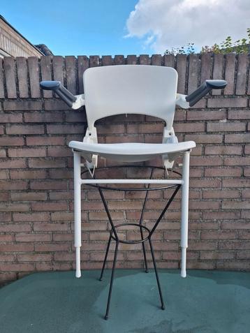 Douchestoel  beschikbaar voor biedingen