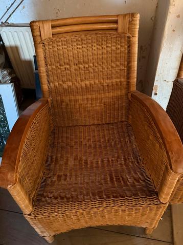 Rieten Fauteuils - Set van Drie beschikbaar voor biedingen