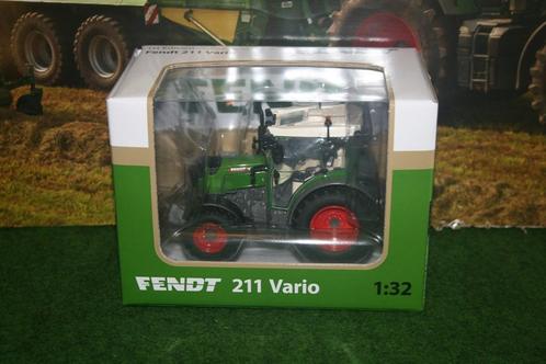 Boeryes: Boeryes: Fendt 211 Vario van USK., Hobby en Vrije tijd, Modelauto's | 1:32, Nieuw, Tractor of Landbouw, Overige merken