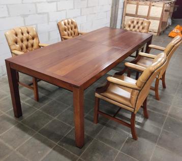 Lotus Dias Kersenhouten Eettafel - Exclusief Design beschikbaar voor biedingen