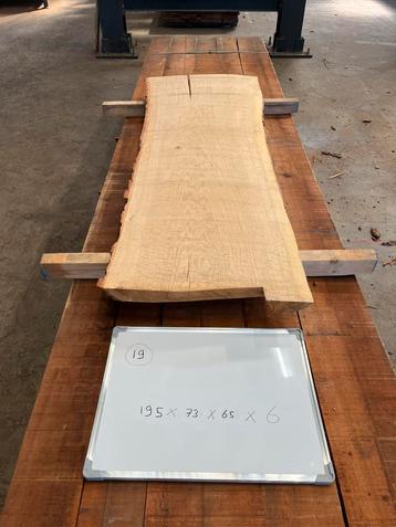 20 verschillende Eiken Boomstamtafel lengte T/M 420cm beschikbaar voor biedingen