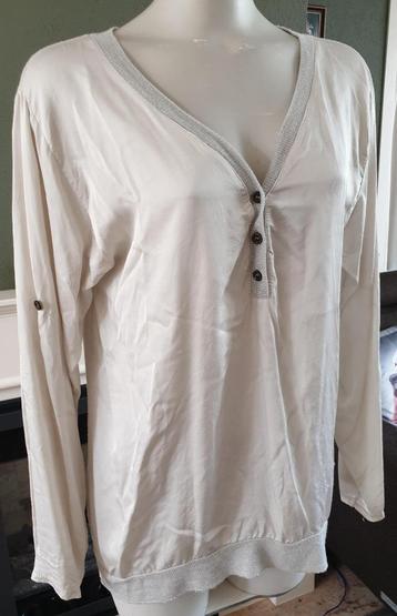Made in Italy crème beige top mt 42 L 10 euro inc verz