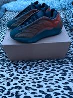 Yeezy 700 maat 38, Kleding | Heren, Schoenen, Ophalen, Zo goed als nieuw