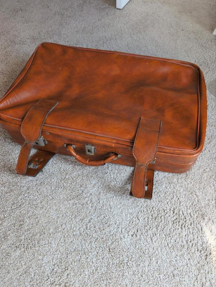 Vintage Bruine Leren Reiskoffer, Sieraden, Tassen en Uiterlijk, Koffers, Gebruikt, Leer, 60 tot 70 cm, 45 tot 55 cm, Ophalen of Verzenden