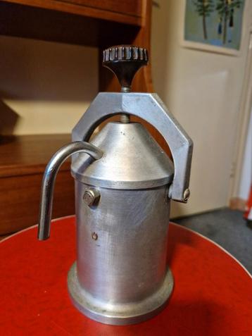 Vintage Espresso Maker voor Verzamelaar beschikbaar voor biedingen
