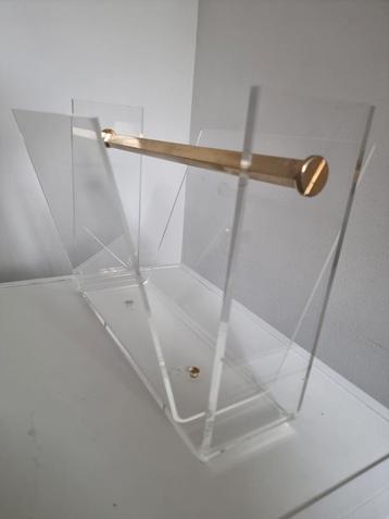 David de Lange plexiglas lectuurbak krantenbak  beschikbaar voor biedingen