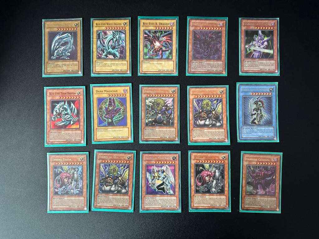 Yu-Gi-Oh vintage lot – Blue-Eyes White Dragon & veel rares, Ophalen of Verzenden, Zo goed als nieuw, Meerdere kaarten