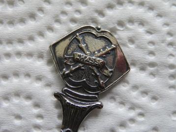 Verz. Militaria Lepeltje Embleem Regiment Infanterie Chassé beschikbaar voor biedingen