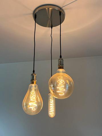 Moderne Hanglamp met 3 LED Lampen - Zo Goed Als Nieuw! beschikbaar voor biedingen