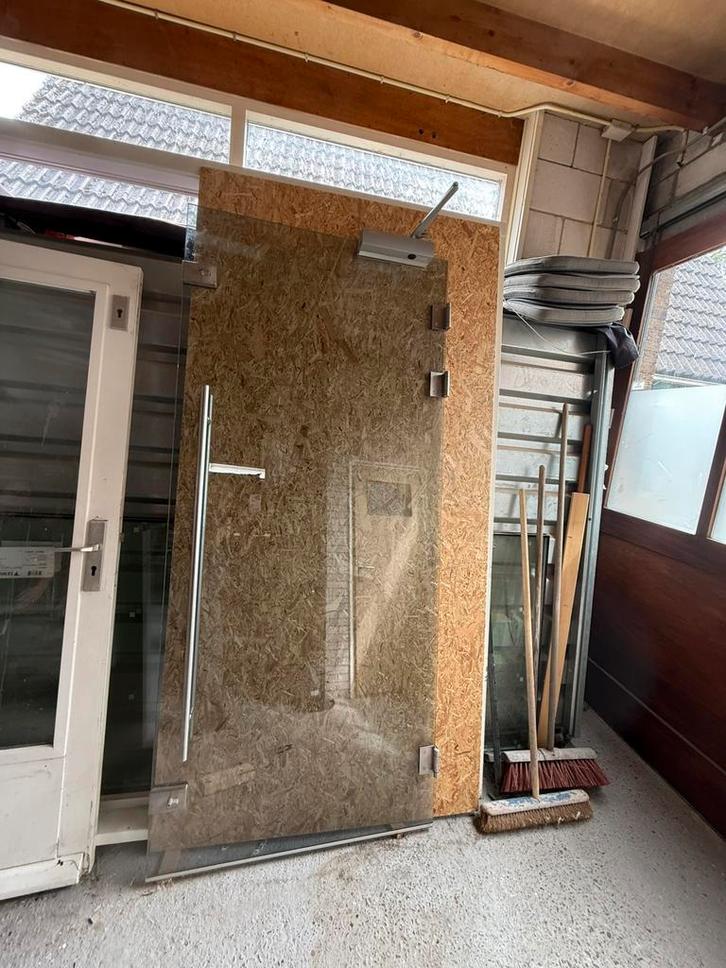 Glazen deur incl zware deur dranger ACTIE € 100,00, Doe-het-zelf en Verbouw, Deuren en Horren, Zo goed als nieuw, Binnendeur, 215 cm of meer