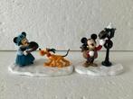 2x Disney scrooge, Mickey en Minnie beeldjes set kerstdorp, Ophalen, Mickey Mouse, Zo goed als nieuw, Beeldje of Figuurtje