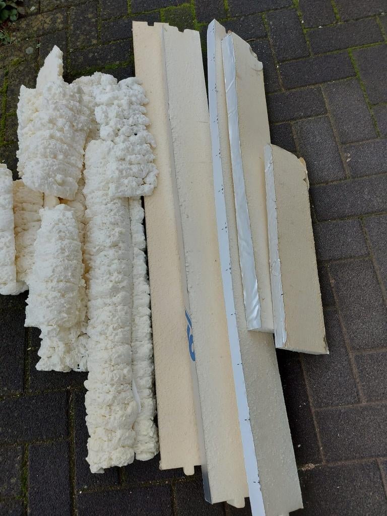 pur, b.v.  knutselen voor de carnaval, verpakkingsmateriaal, Ophalen, Overige materialen, Minder dan 4 cm, 15 m² of meer