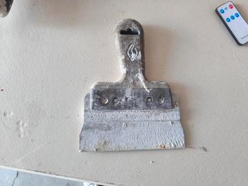 Spatel stucadoor beschikbaar voor biedingen