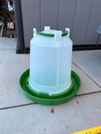 Te koop drink en voetbak kippen (groot), Dieren en Toebehoren, Pluimvee | Toebehoren, Ophalen of Verzenden, Nieuw, Drinken en Voederen