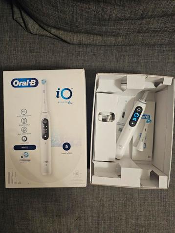 Oral-B iO 6N Elektrische Tandenborstel - Wit beschikbaar voor biedingen