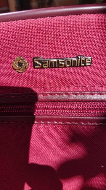 samsonite suitcase/koffer beschikbaar voor biedingen