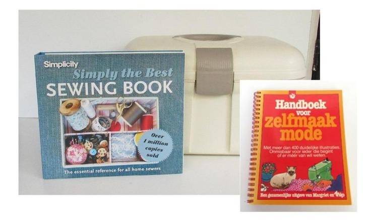 Sewing box with contents sewing book or Naaicursus no. E2390, Hobby en Vrije tijd, Naaien en Fournituren, Gebruikt, Overige typen