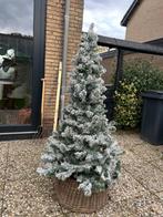 Kunstkerstboom inclusief lichtjes en sneeuw, Diversen, Kerst, Ophalen