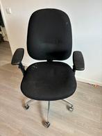 Zwarte bureau stoel (met n beetje witte verf op de zitting), Ophalen, Gebruikt, Zwart