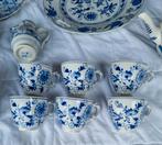 Antiek zwiebelmuster

Louis Regout theeservies, Antiek en Kunst, Antiek | Servies compleet, Ophalen