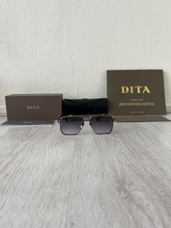 Dita Mach Six Zonnebril - Nieuw!, Sieraden, Tassen en Uiterlijk, Zonnebrillen en Brillen | Dames, Zo goed als nieuw, Zonnebril