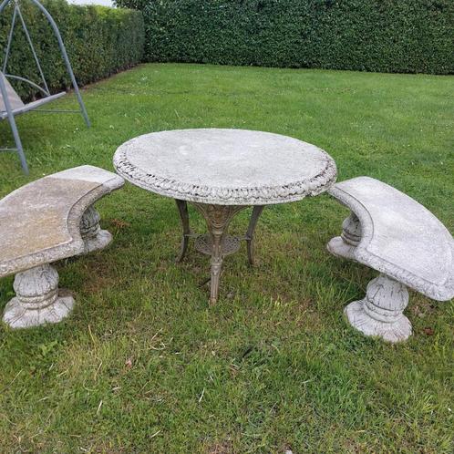 Betonnen Tuinset brocante tafel en 2 tuinbanken, Antiek en Kunst, Curiosa en Brocante, Ophalen