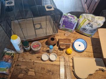 Hamsterkooi (583843), incl toebehoren. Complete set beschikbaar voor biedingen