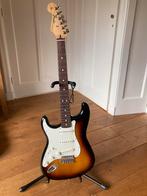 Linkshandige Fender Mexican Standard Stratocaster, Muziek en Instrumenten, Zo goed als nieuw, Fender, Ophalen
