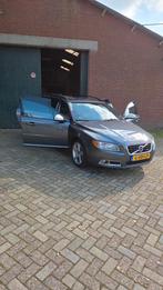 Volvo V70 2.5 T AUT 2011 Grijs, 1800 kg, Zwart, 2521 cc, Stationwagon