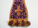 Liturgische kleding stola paars lila brokaat lint ca. 1900, Antiek en Kunst, Antiek | Religie, Ophalen of Verzenden