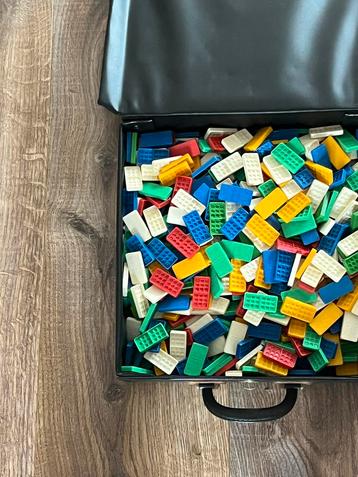 Domino stenen, heel veel domino stenen beschikbaar voor biedingen