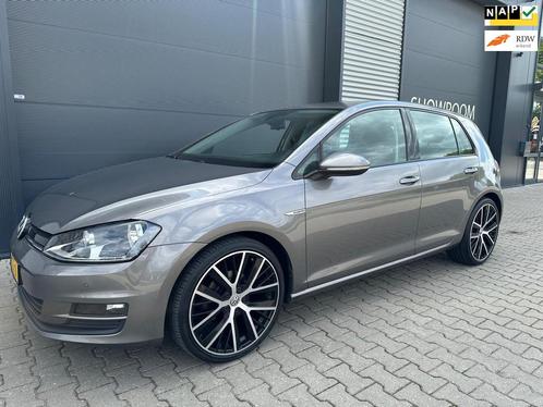 Volkswagen Golf 1.0 TSI BUSINESS EDITION CONNECTED + LED, Auto's, Volkswagen, Bedrijf, Te koop, Golf, ABS, Achteruitrijcamera