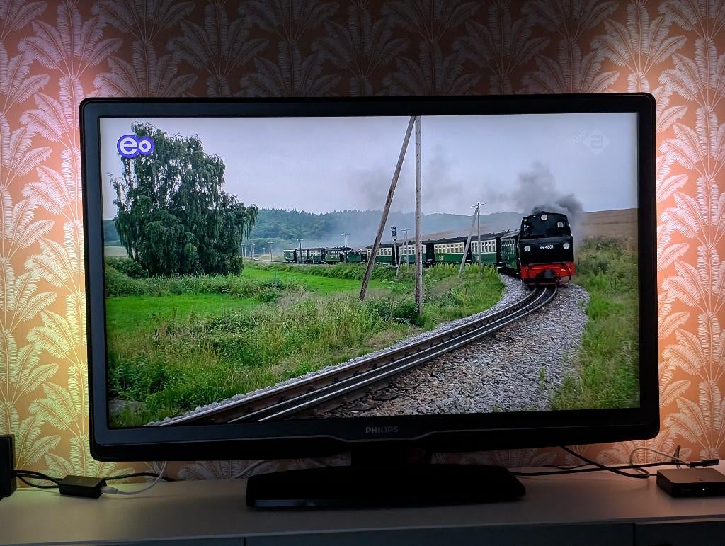 Philips 42inch TV met Ambilight en zeer goed geluid, Audio, Tv en Foto, Televisies, Ophalen, Philips, Gebruikt, LCD
