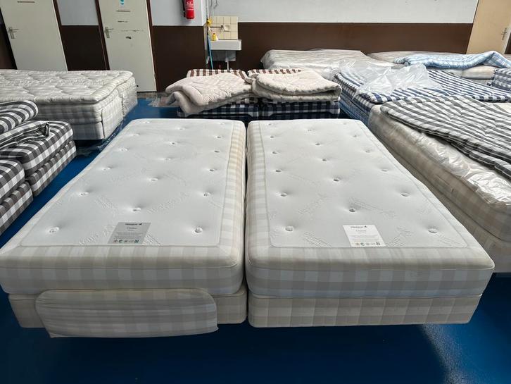 2x 105x210. Hästens Cıtatıon matrassen. En toppers F&M, Antiek en Kunst, Antiek | Meubels | Stoelen en Banken, Ophalen