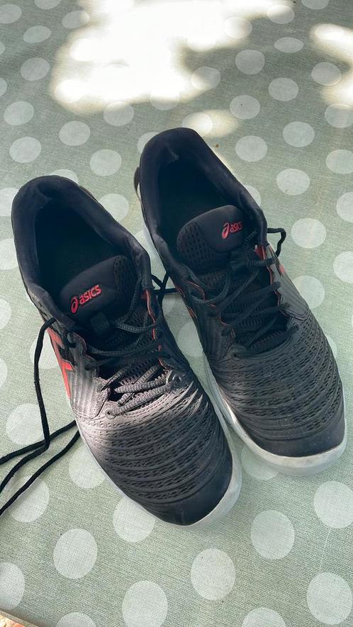 Asics hockeyschoenen unisex zwart 42, Sport en Fitness, Hockey, Zo goed als nieuw, Schoenen, Ophalen