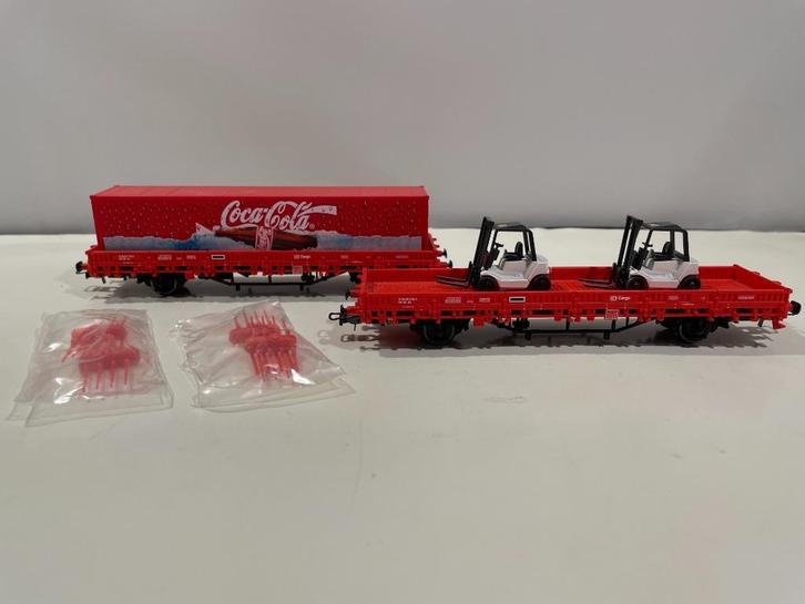 Lemke collectie: Tweedelige set 'Coca-Cola' rongenwagens, Hobby en Vrije tijd, Modeltreinen | H0, Zo goed als nieuw, Wagon, Gelijkstroom